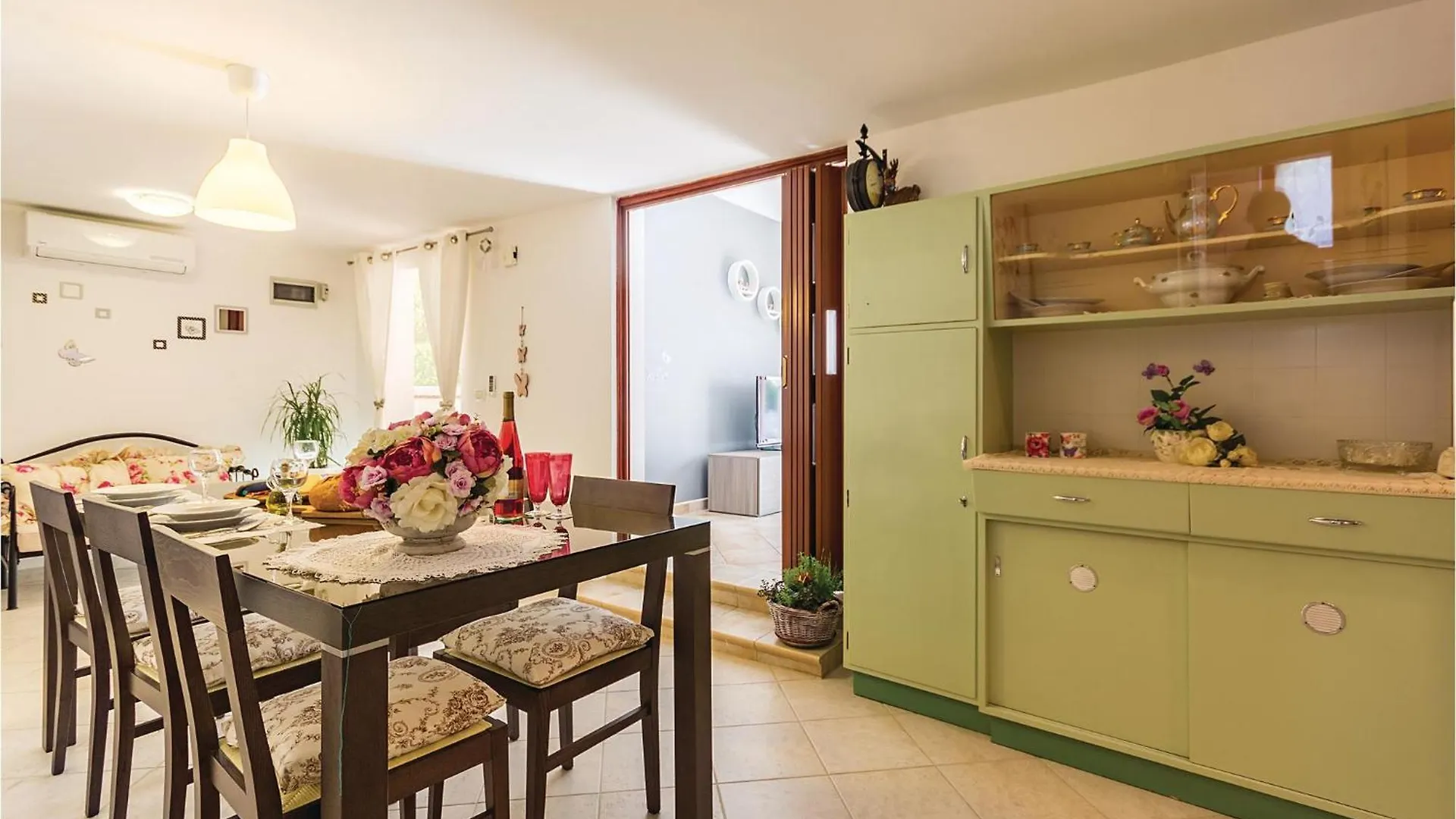 2 Bedroom Stunning Home In Pavicini Veliki Vareski 0*,  Croatia