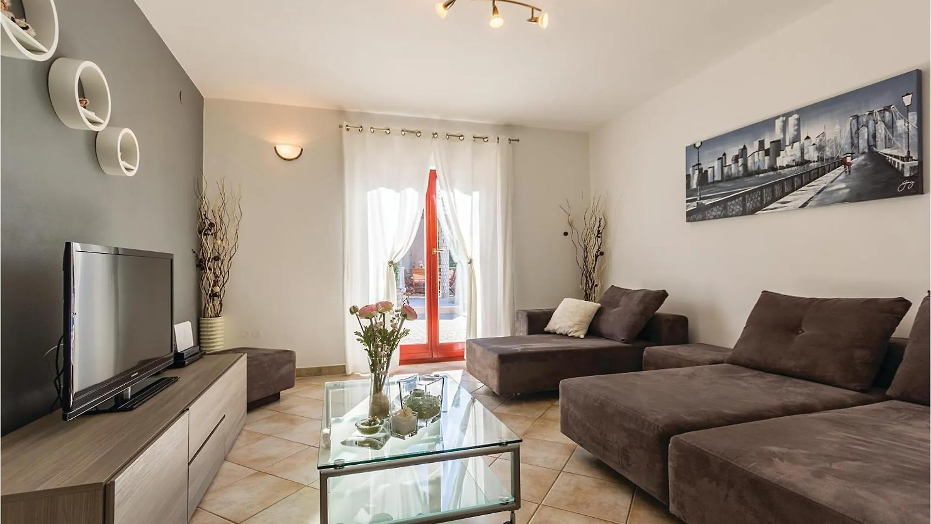 2 Bedroom Stunning Home In Pavicini Veliki Vareski Croatia