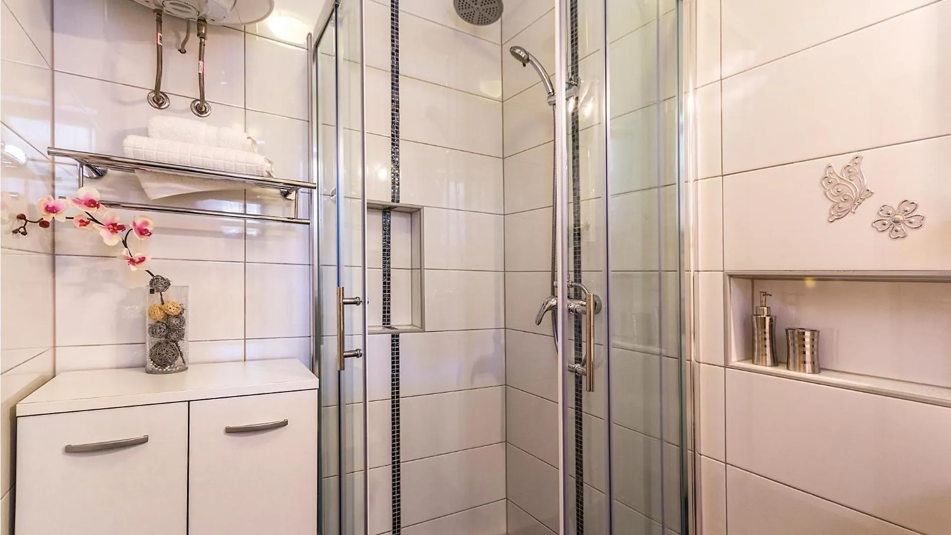 Holiday home 2 Bedroom Stunning Home In Pavicini Veliki Vareski