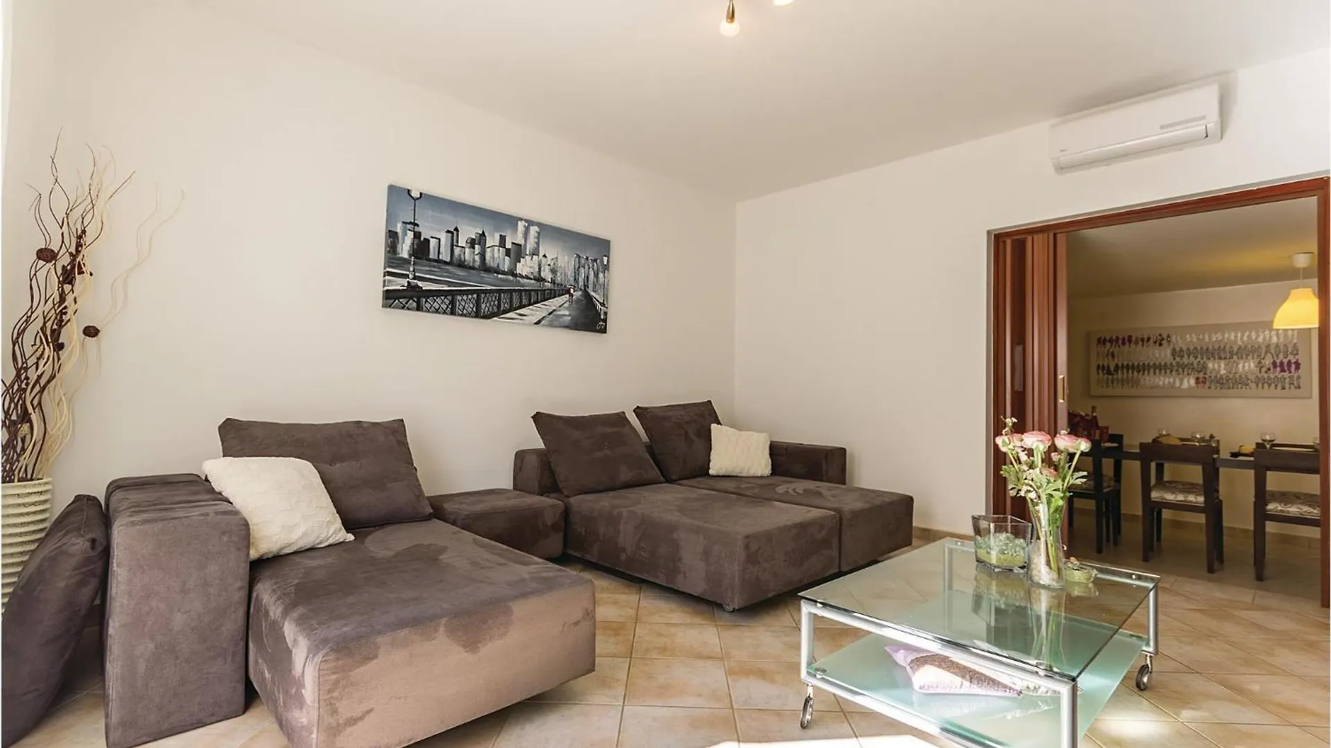 2 Bedroom Stunning Home In Pavicini Veliki Vareski Croatia