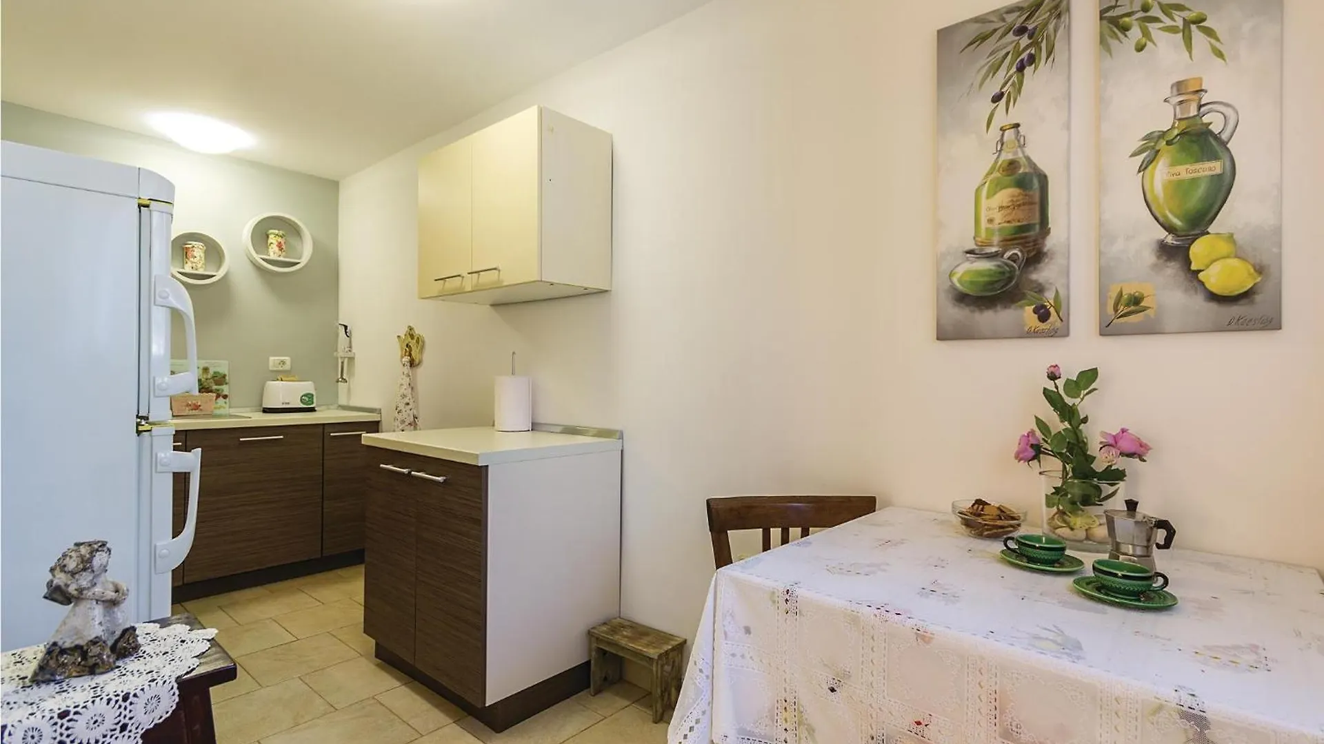 2 Bedroom Stunning Home In Pavicini Veliki Vareski 0*,  Croatia